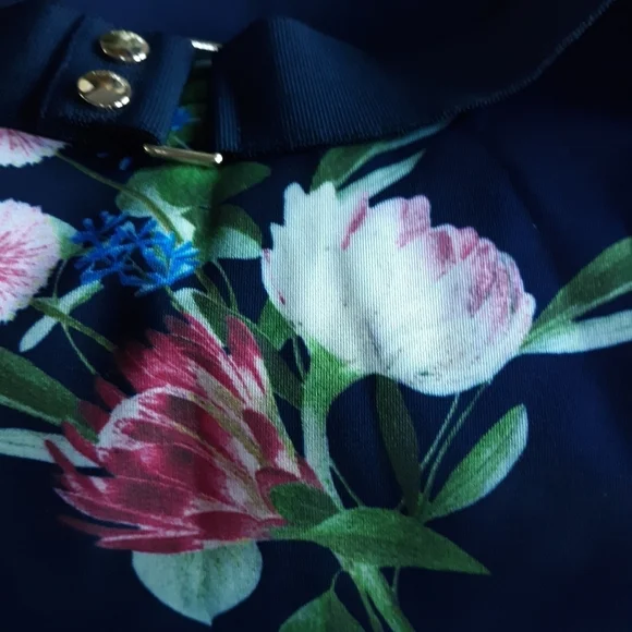 Ted Baker Nora Fantasia Dark floral Midi Dress S2 - Picture 4 of 12